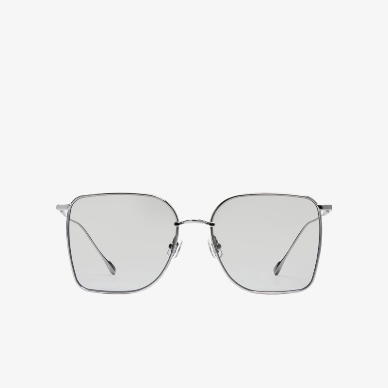 Burberry Eyeglasses Look